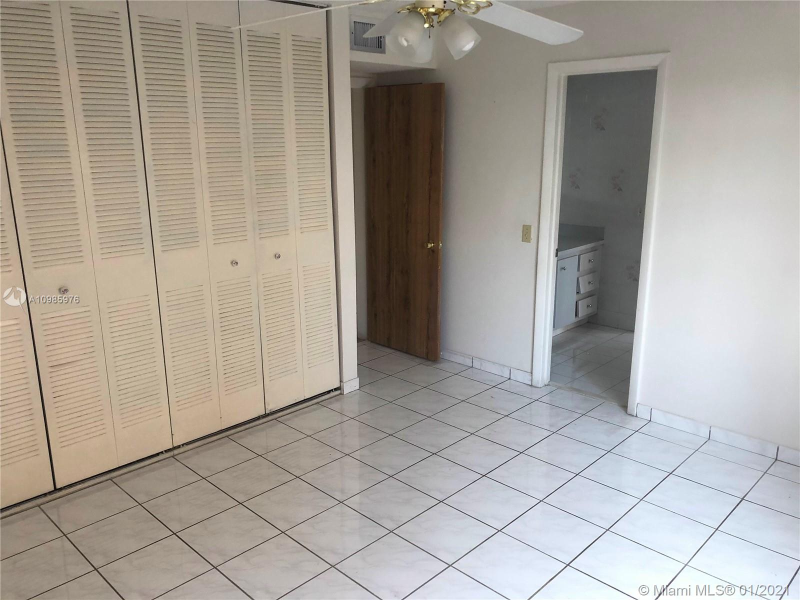 See details / 2406 sq. ft. $ 2021-01-19 0 Photo