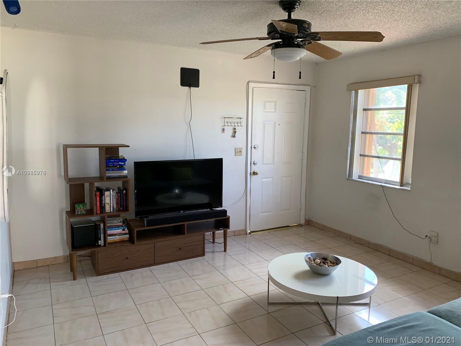 See details / 2406 sq. ft. $ 2021-01-19 0 Photo