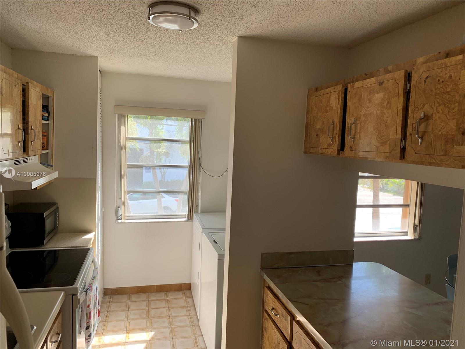 See details / 2406 sq. ft. $ 2021-01-19 0 Photo