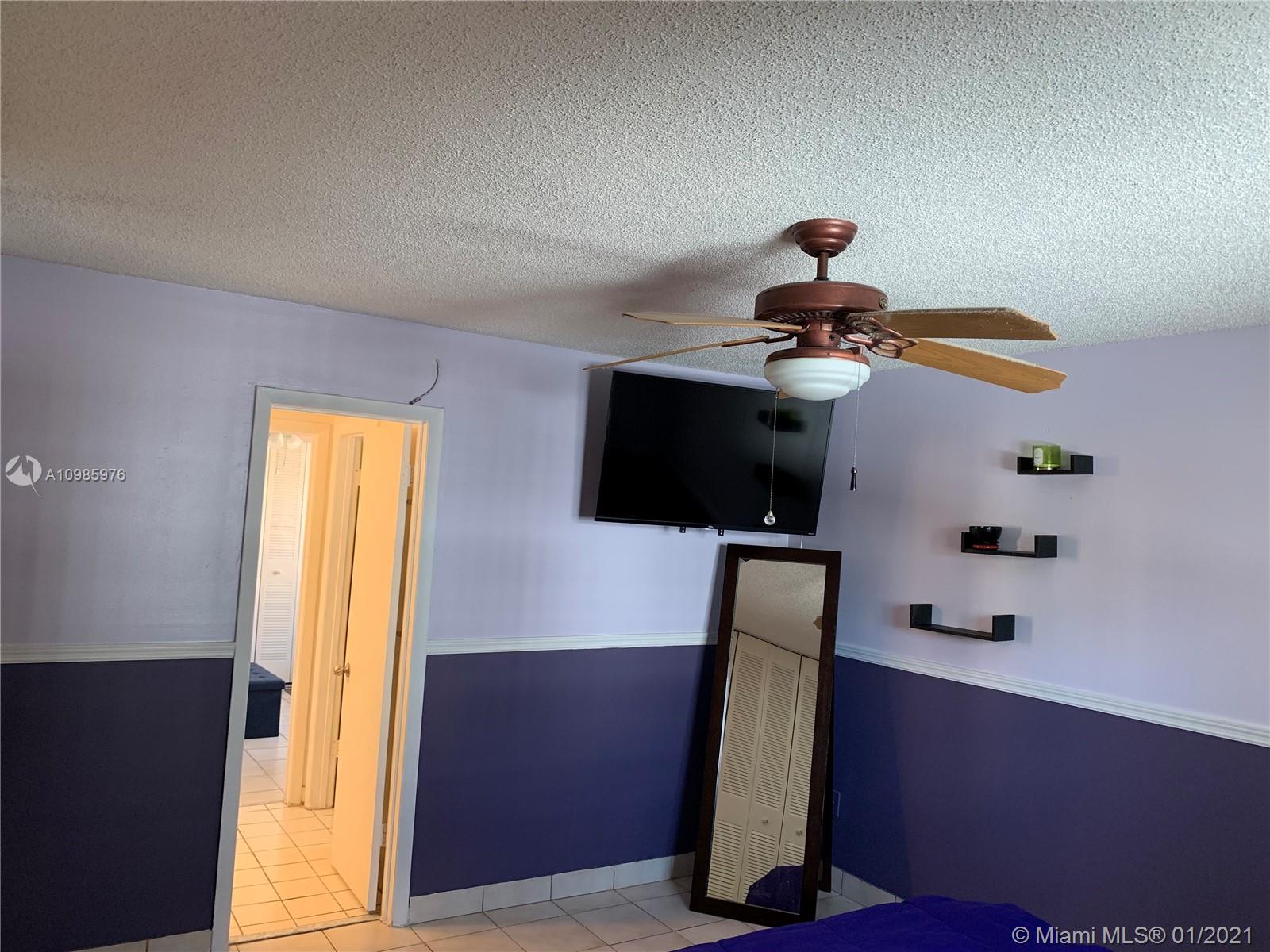 See details / 2406 sq. ft. $ 2021-01-19 0 Photo