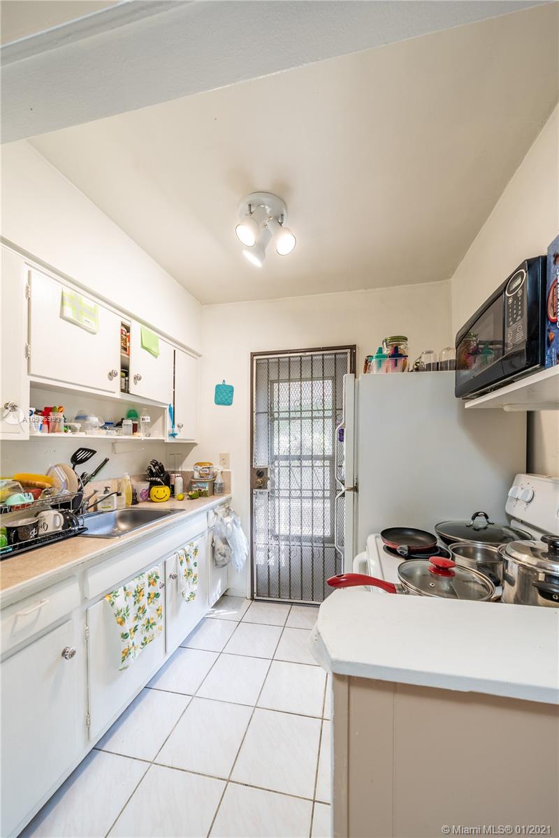 See details / 1350 sq. ft. $ 2021-02-02 0 Photo