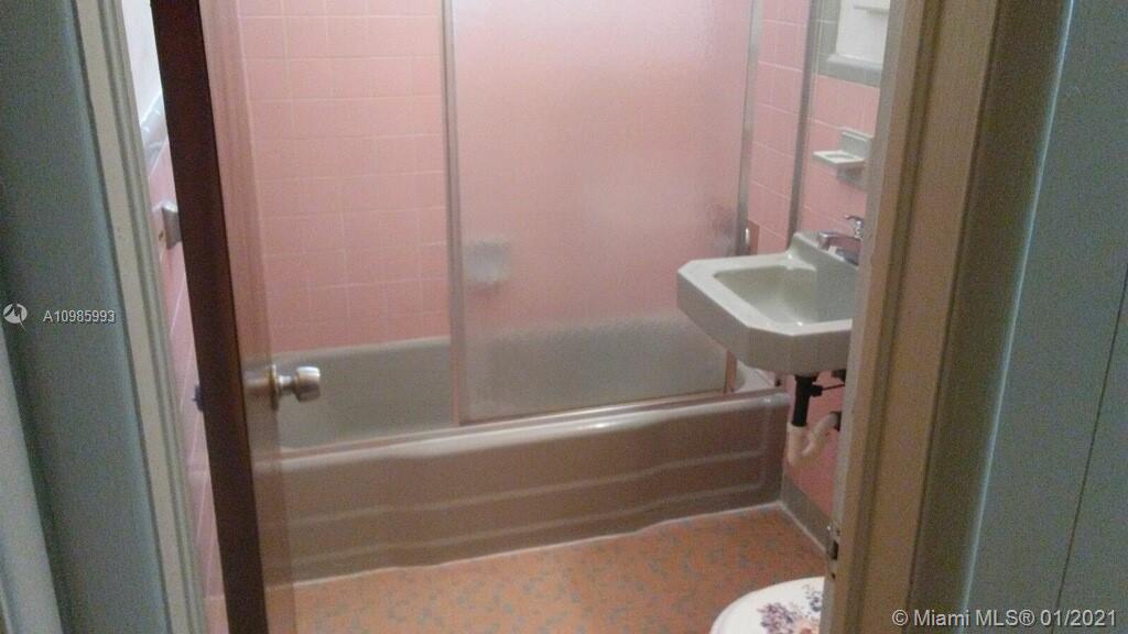 See details / 1350 sq. ft. $ 2021-02-02 0 Photo