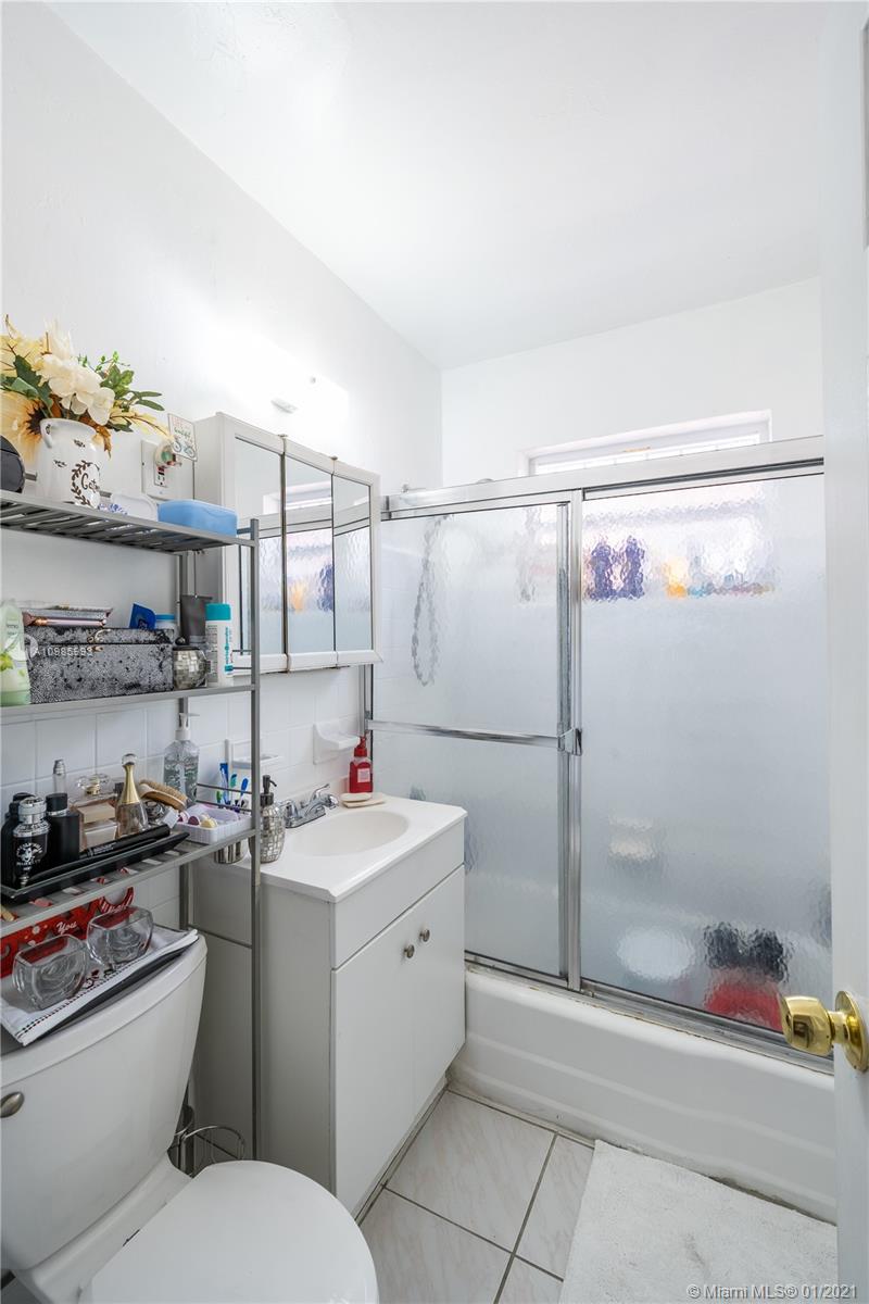 See details / 1350 sq. ft. $ 2021-02-02 0 Photo