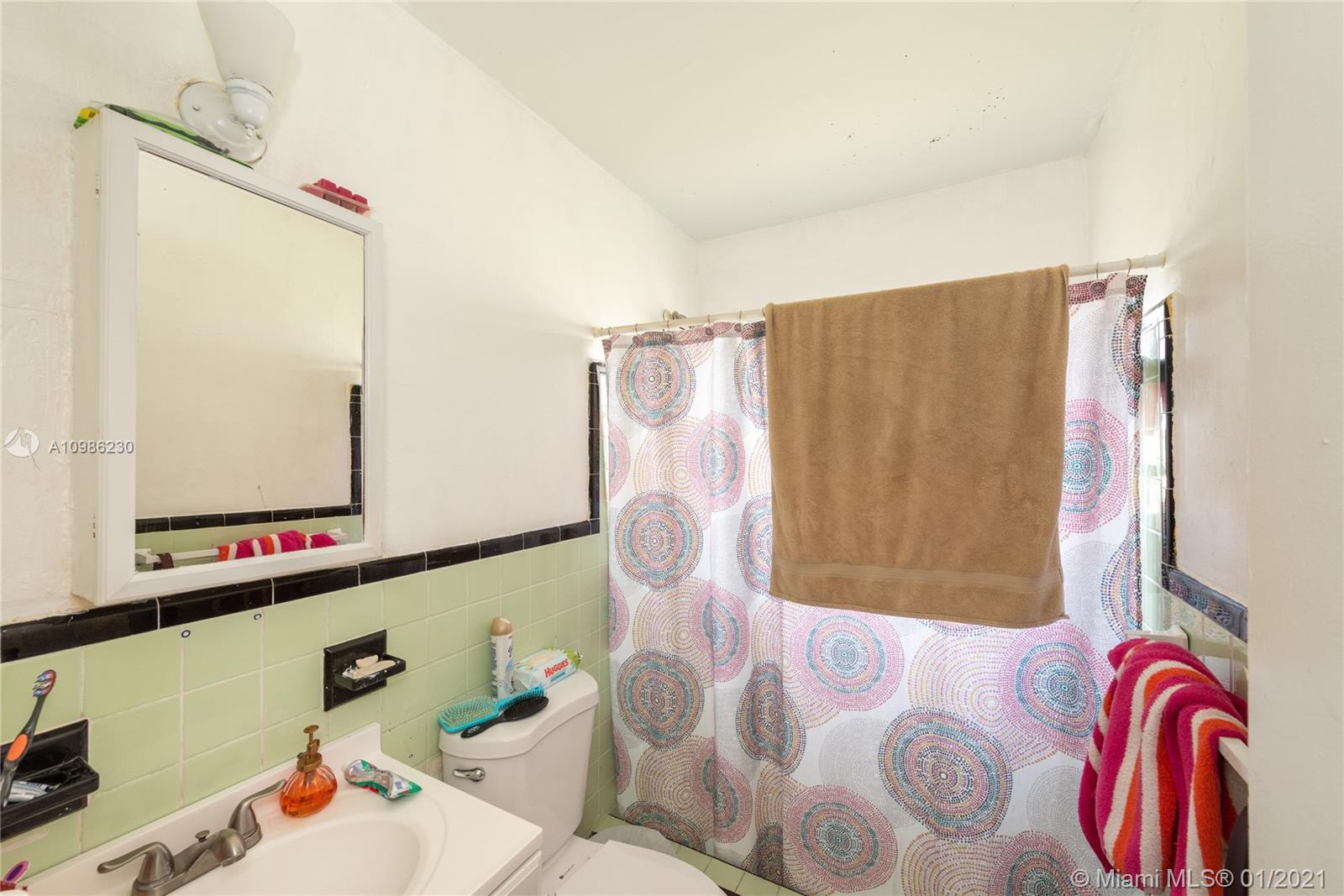 See details / 4785 sq. ft. $ 2021-02-23 0 Photo
