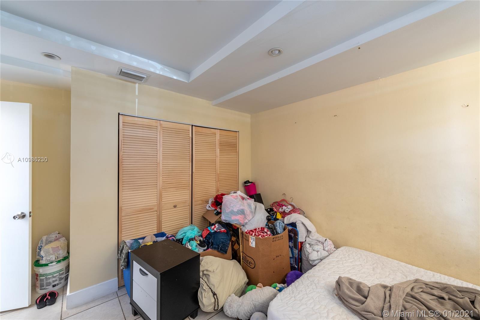 See details / 4785 sq. ft. $ 2021-02-23 0 Photo