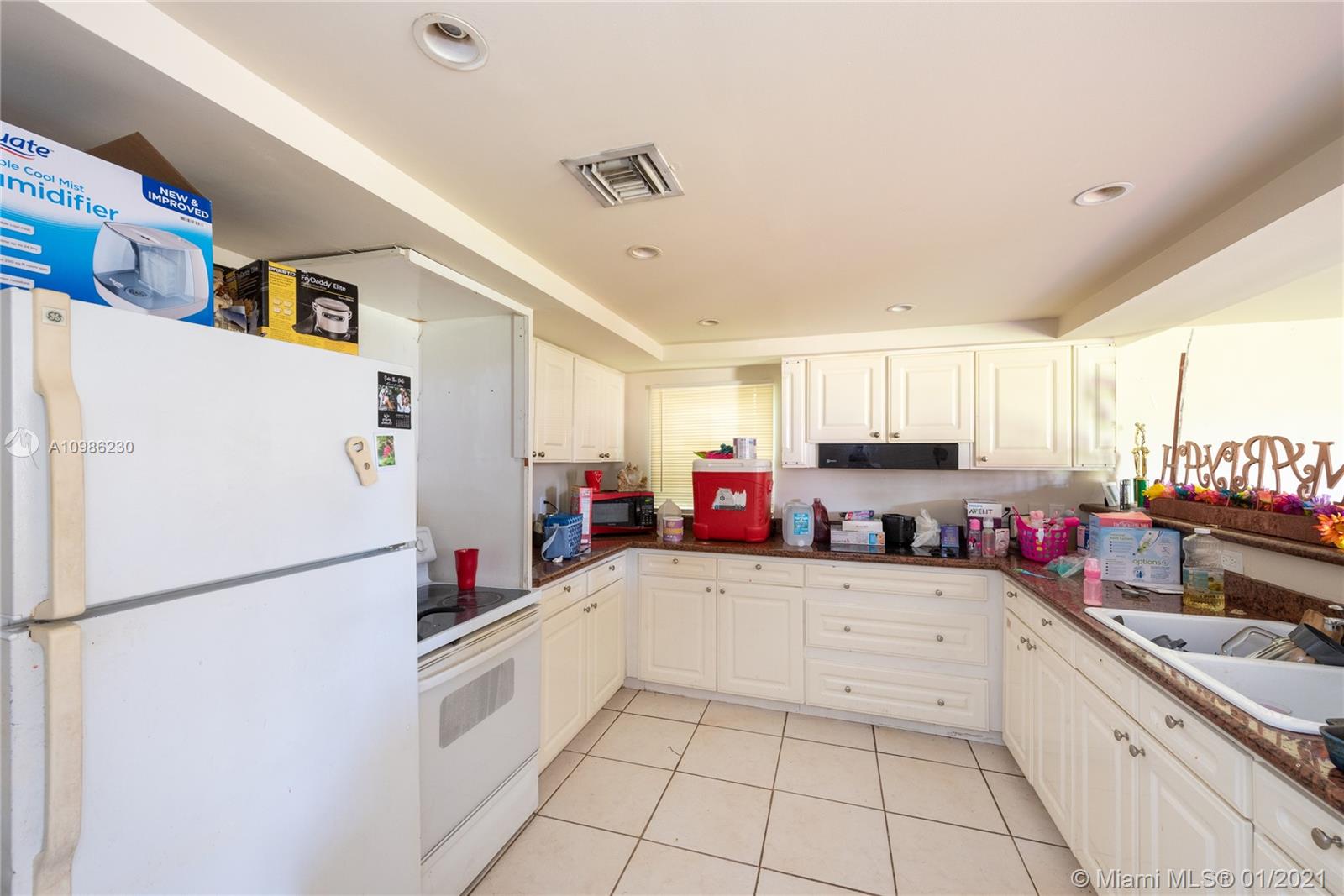 See details / 4785 sq. ft. $ 2021-02-23 0 Photo