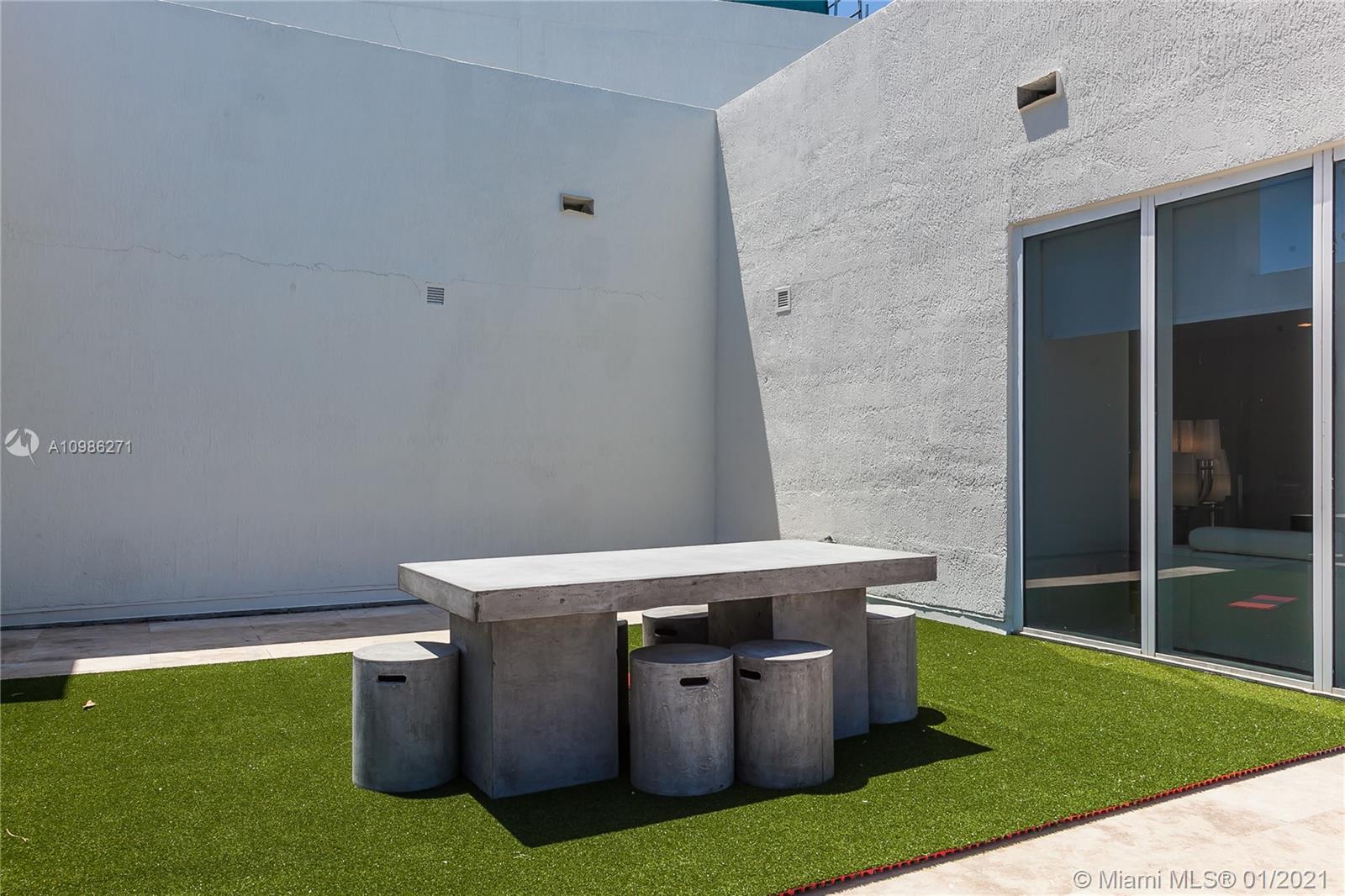 See details 3606 2 / 1 1086 sq. ft. $ 2021-01-20 0 Photo