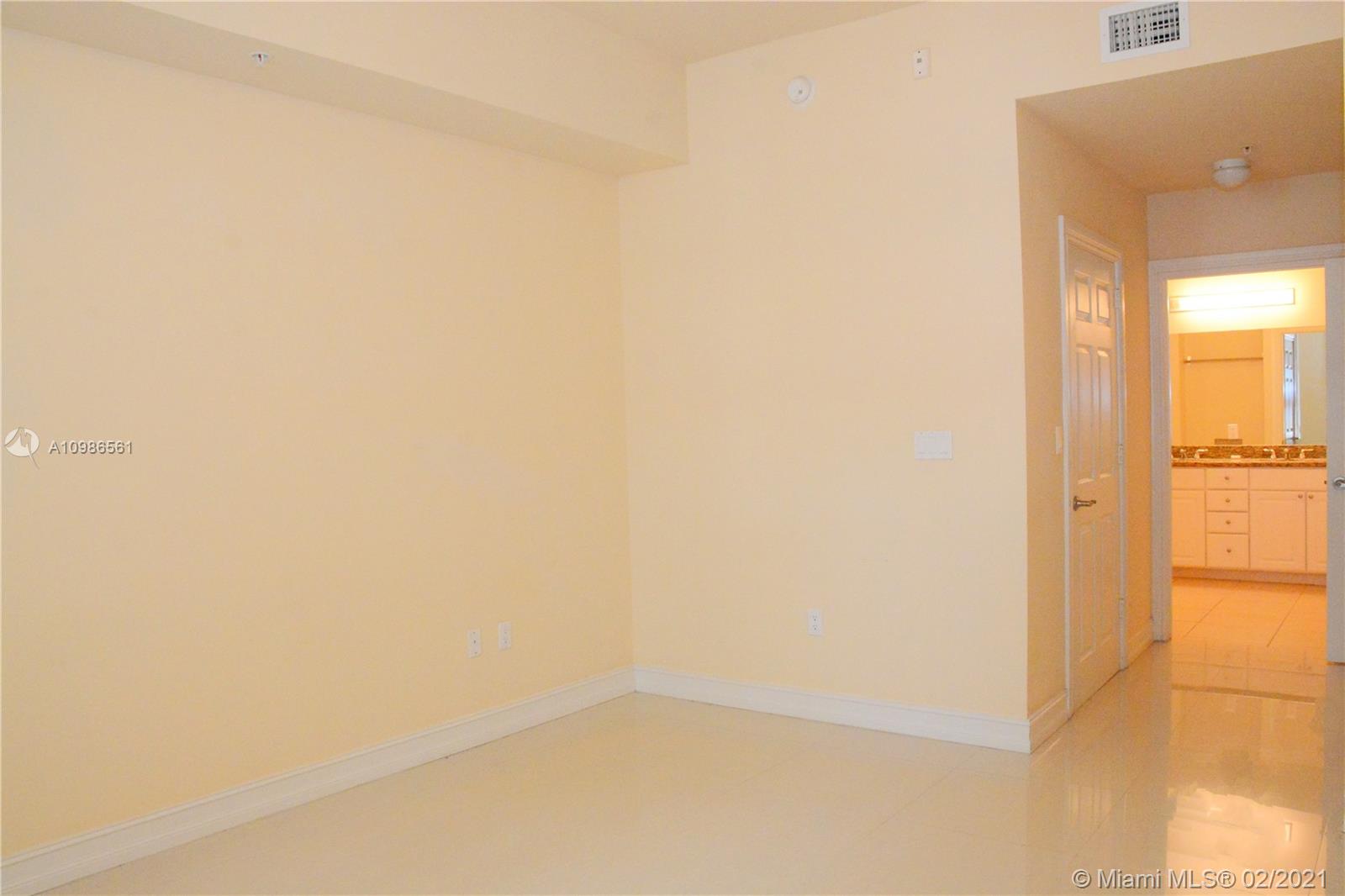 Photo of 3001 185th St #103, Aventura, Florida, 33180 - Master Bedroom