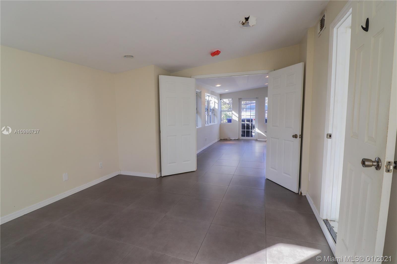 See details / 2355 sq. ft. $ 2021-01-21 0 Photo