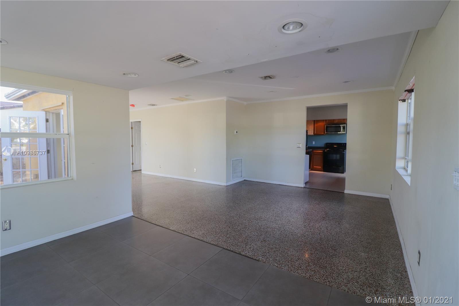 See details / 2355 sq. ft. $ 2021-01-21 0 Photo