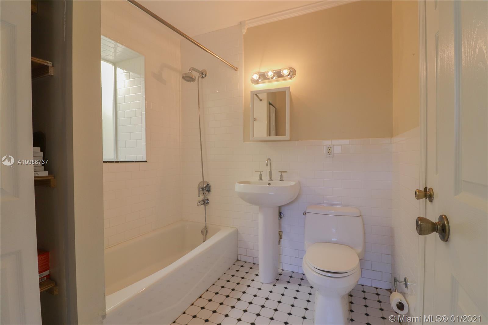 See details / 2355 sq. ft. $ 2021-01-21 0 Photo