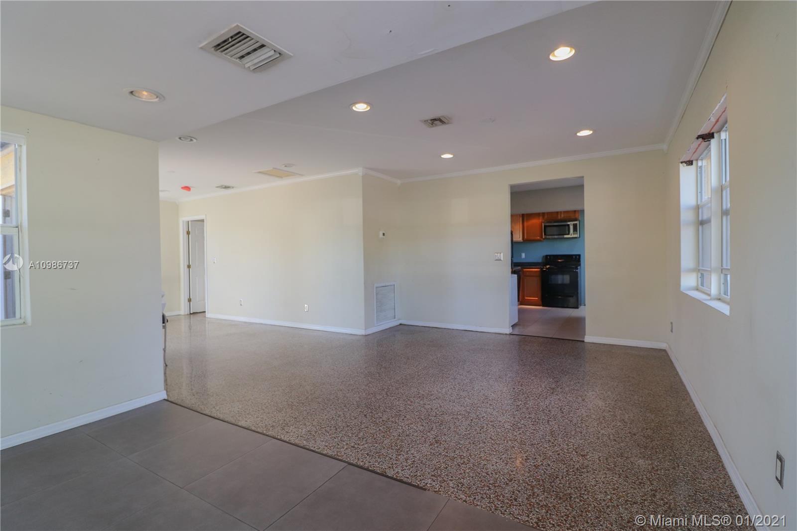 See details / 2355 sq. ft. $ 2021-01-21 0 Photo