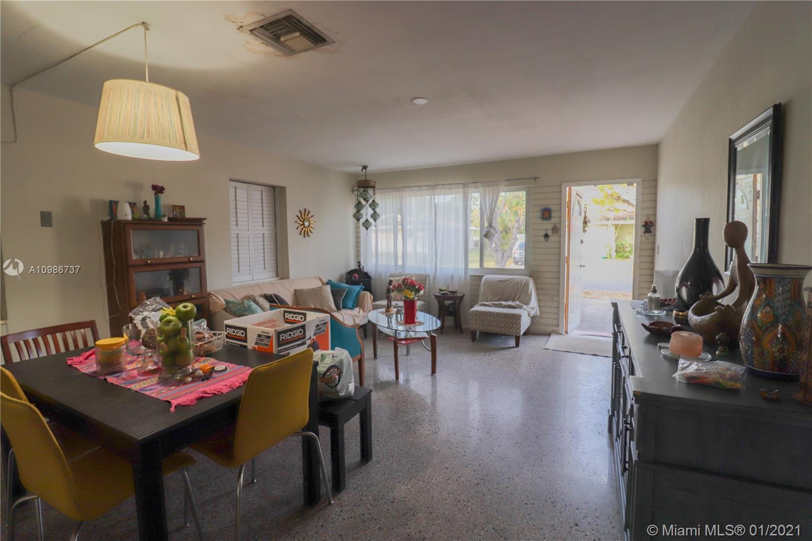 See details / 2355 sq. ft. $ 2021-01-21 0 Photo