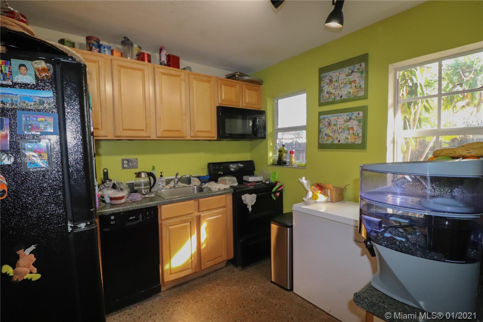 See details / 2355 sq. ft. $ 2021-01-21 0 Photo
