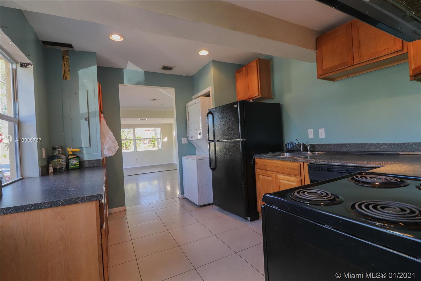 See details / 2355 sq. ft. $ 2021-01-21 0 Photo