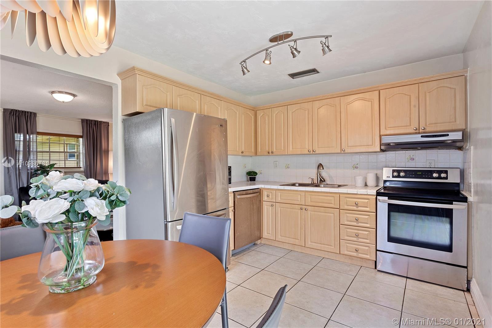 See details / 2796 sq. ft. $ 2021-01-21 0 Photo