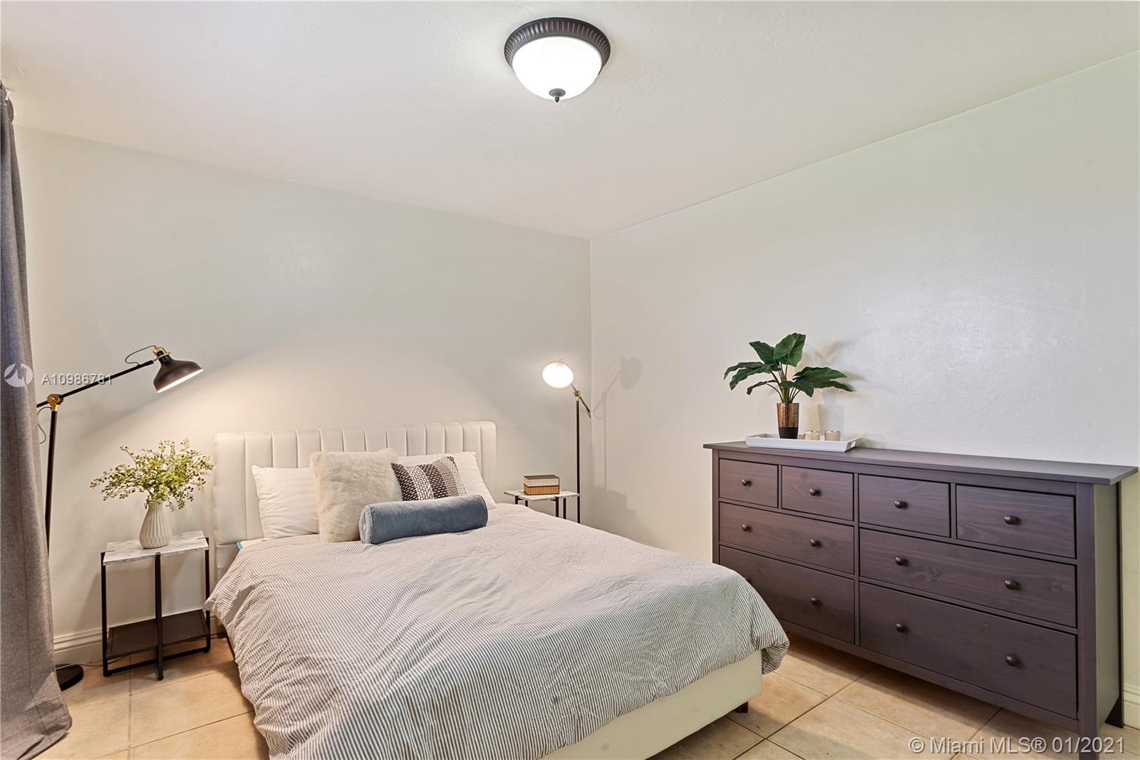 See details / 2796 sq. ft. $ 2021-01-21 0 Photo
