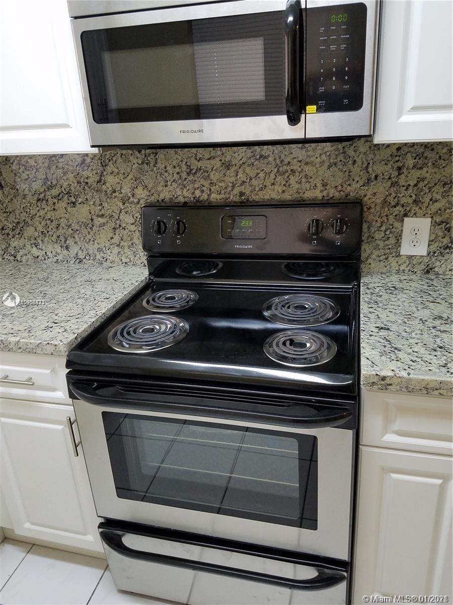 See details / 2228 sq. ft. $ 2021-01-21 0 Photo