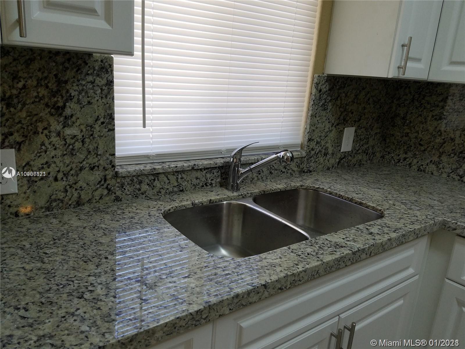 See details / 2228 sq. ft. $ 2021-01-21 0 Photo