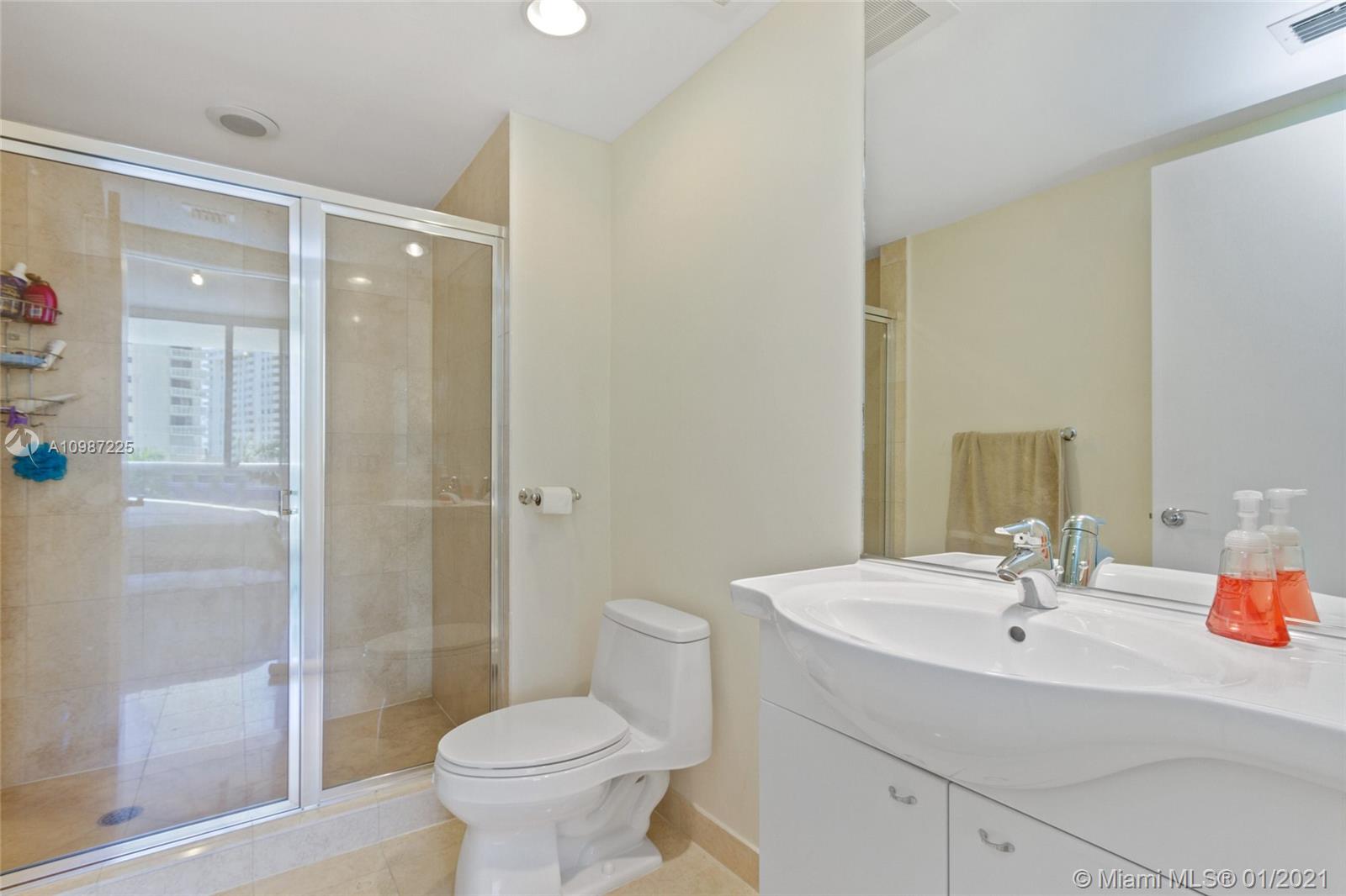 See details 607 3 / 3 1571 sq. ft. $ 2021-01-21 0 Photo