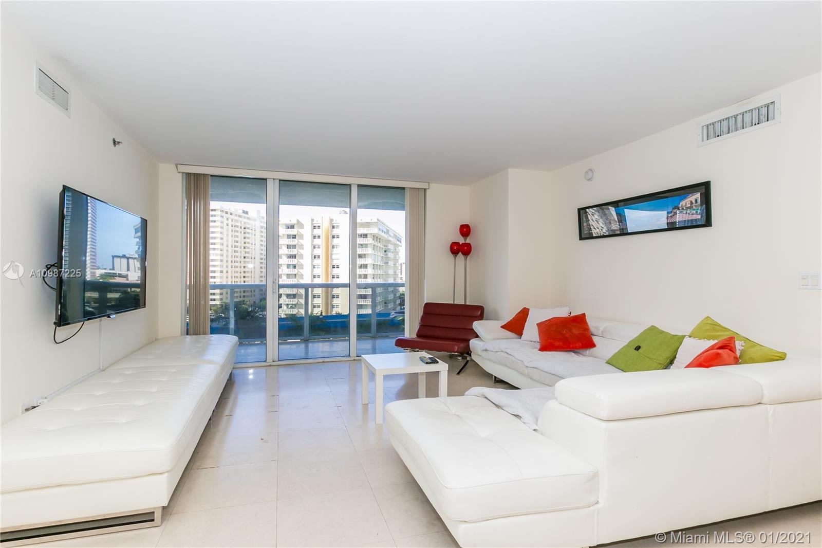 See details 607 3 / 3 1571 sq. ft. $ 2021-01-21 0 Photo