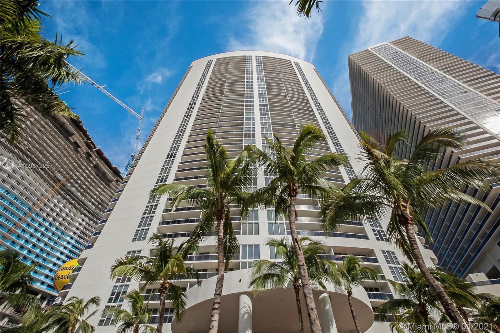 See details 607 3 / 3 1571 sq. ft. $ 2021-01-21 0 Photo