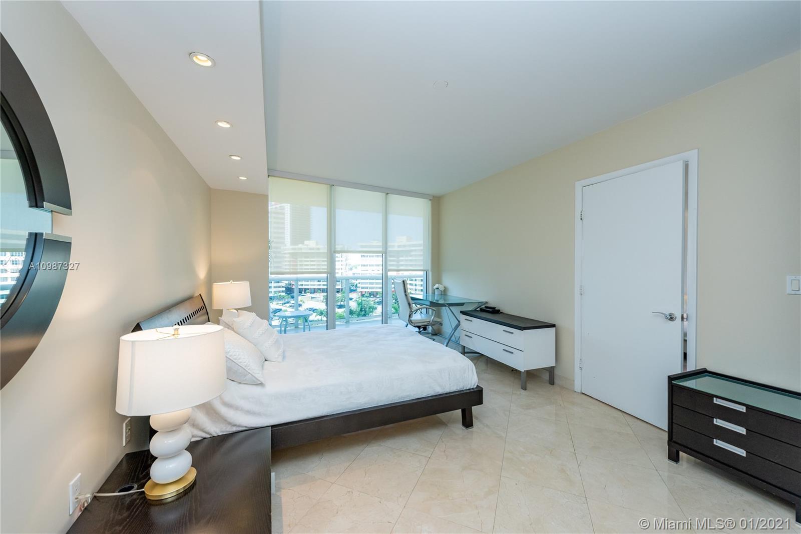 Ver detalles 706 2 / 1 1086 sq. ft. $ 2021-01-21 0 foto