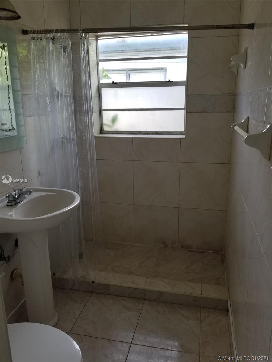 See details / 3020 sq. ft. $ 2021-01-22 0 Photo