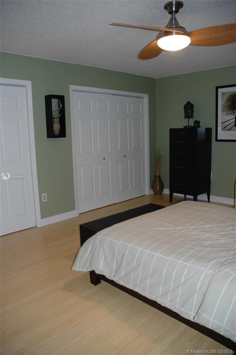 See details / 2997 sq. ft. $ 2021-01-22 0 Photo