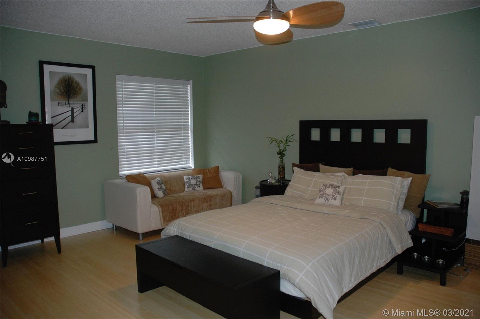 See details / 2997 sq. ft. $ 2021-01-22 0 Photo