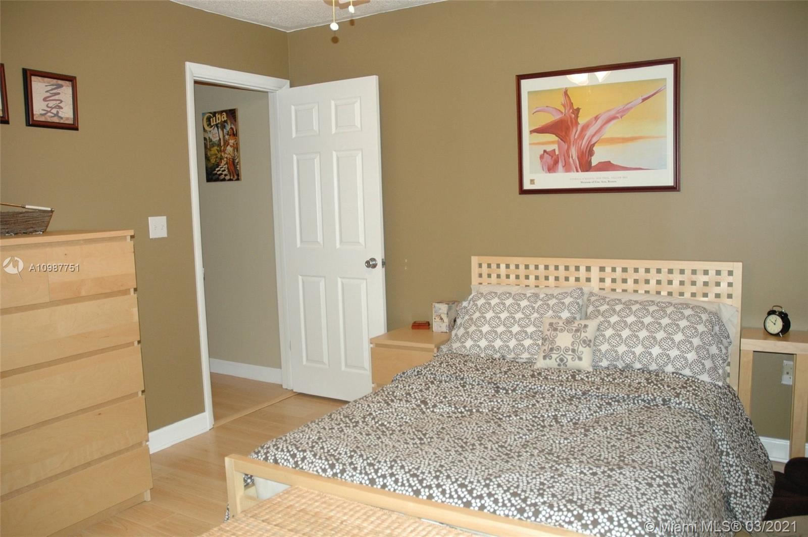 See details / 2997 sq. ft. $ 2021-01-22 0 Photo