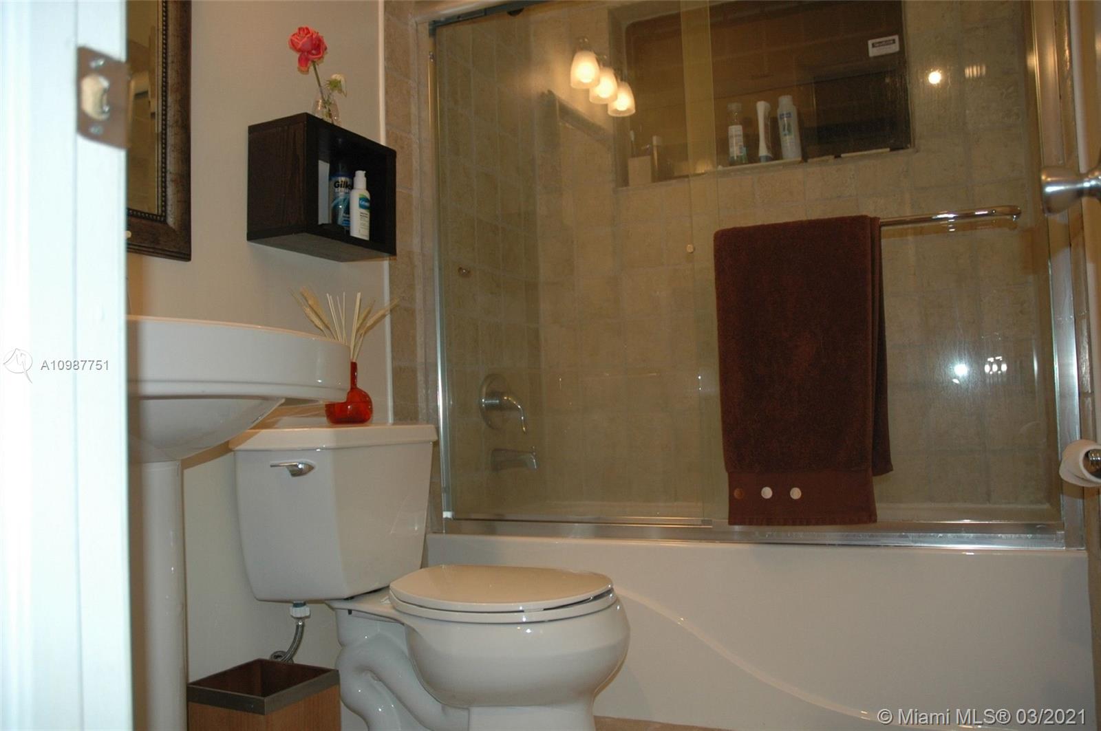 See details / 2997 sq. ft. $ 2021-01-22 0 Photo