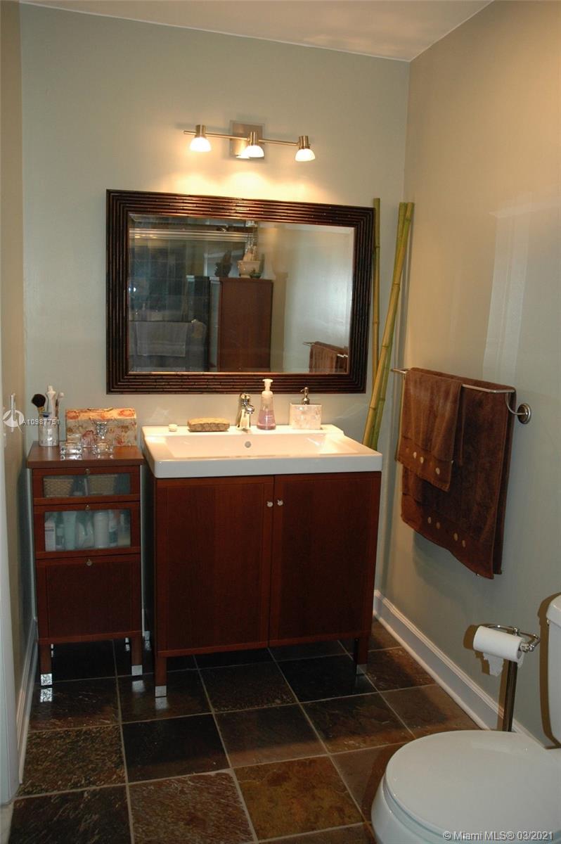 See details / 2997 sq. ft. $ 2021-01-22 0 Photo
