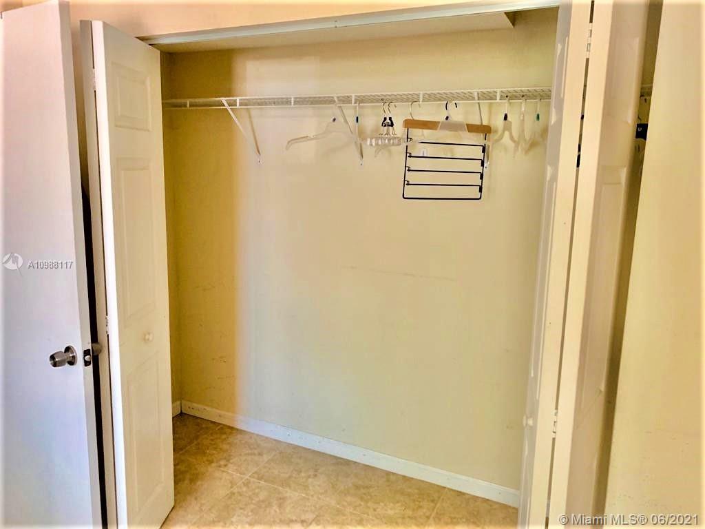 See details / 5580 sq. ft. $ 2021-03-30 0 Photo