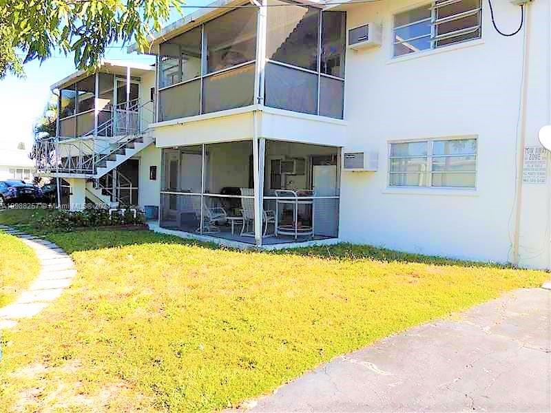 See details / 5208 sq. ft. $ 2021-04-06 0 Photo