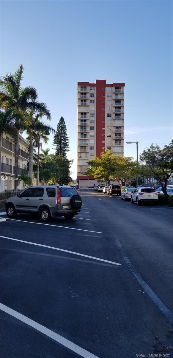 Photo of 3161 Ocean Dr #704, Hallandale Beach, Florida, 33009 -
