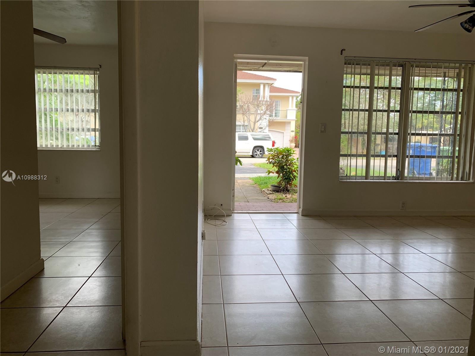 See details / 1938 sq. ft. $ 2021-02-01 0 Photo