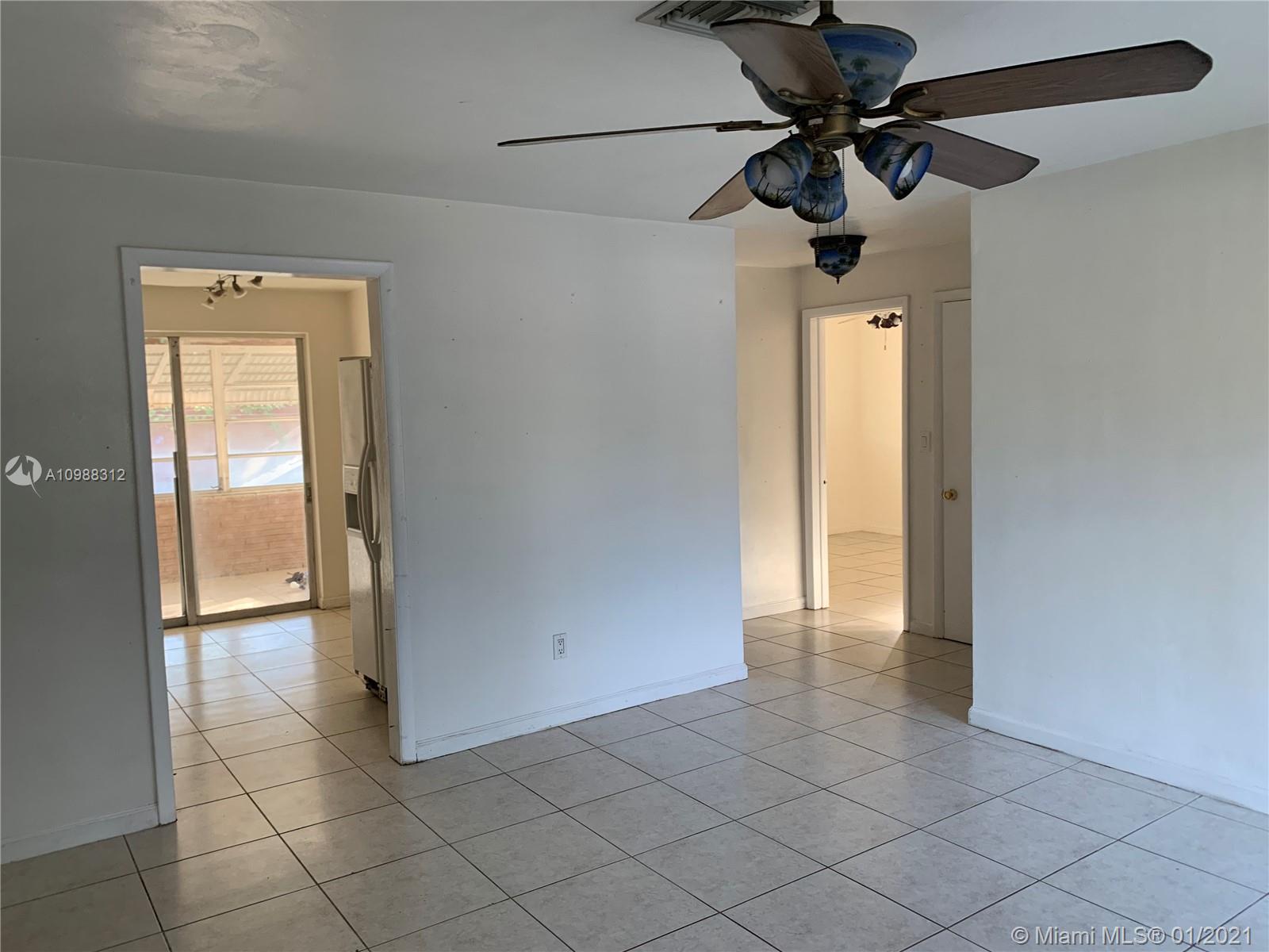 See details / 1938 sq. ft. $ 2021-02-01 0 Photo
