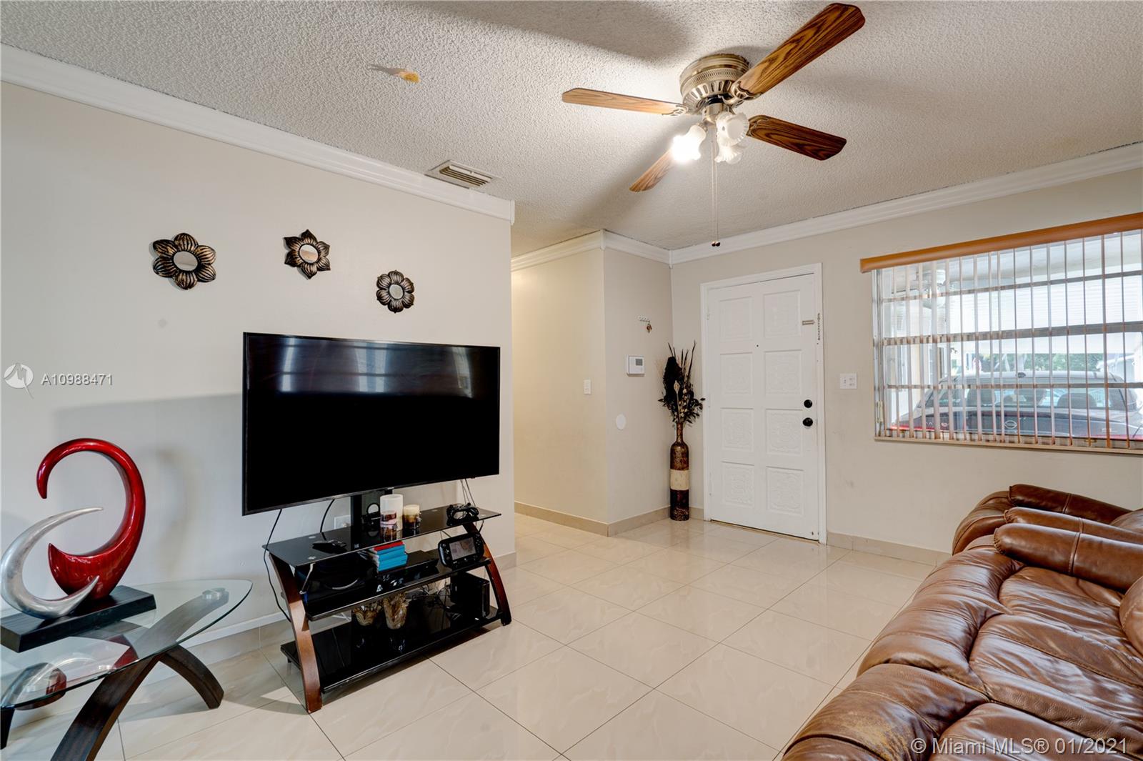 See details / 2102 sq. ft. $ 2021-01-25 0 Photo