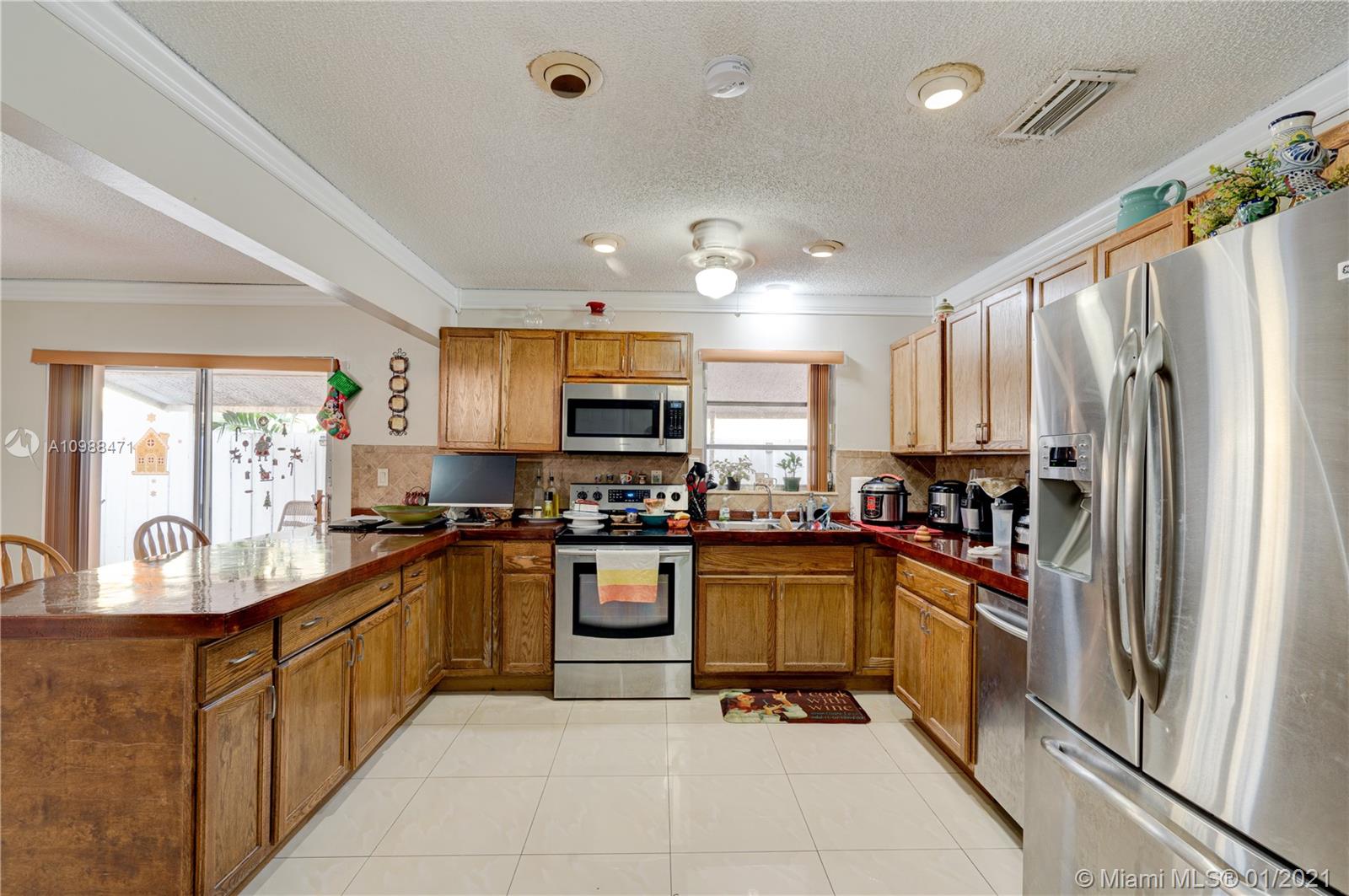 See details / 2102 sq. ft. $ 2021-01-25 0 Photo