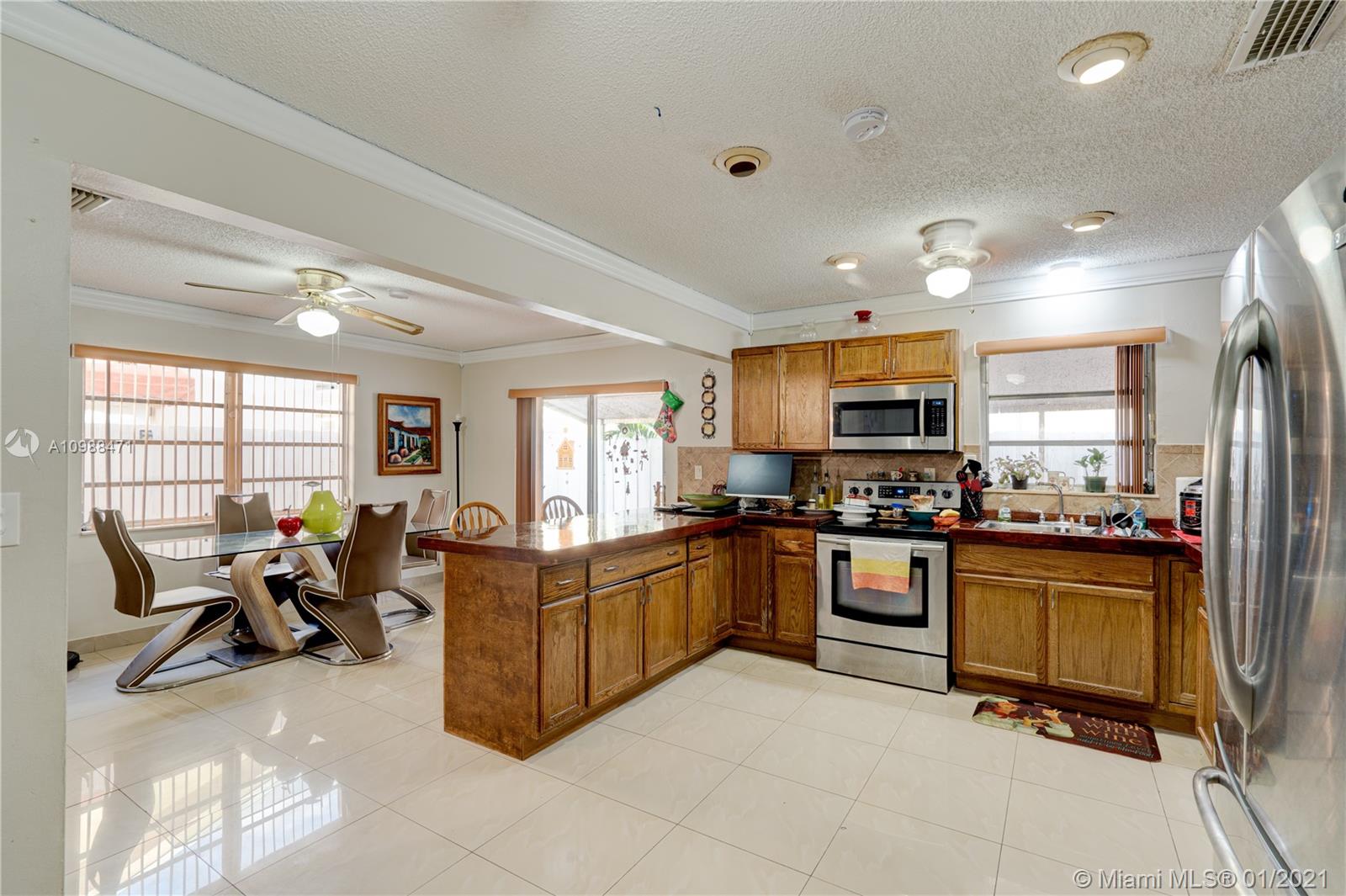 See details / 2102 sq. ft. $ 2021-01-25 0 Photo
