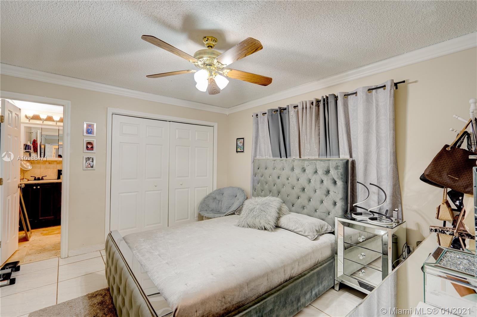 See details / 2102 sq. ft. $ 2021-01-25 0 Photo