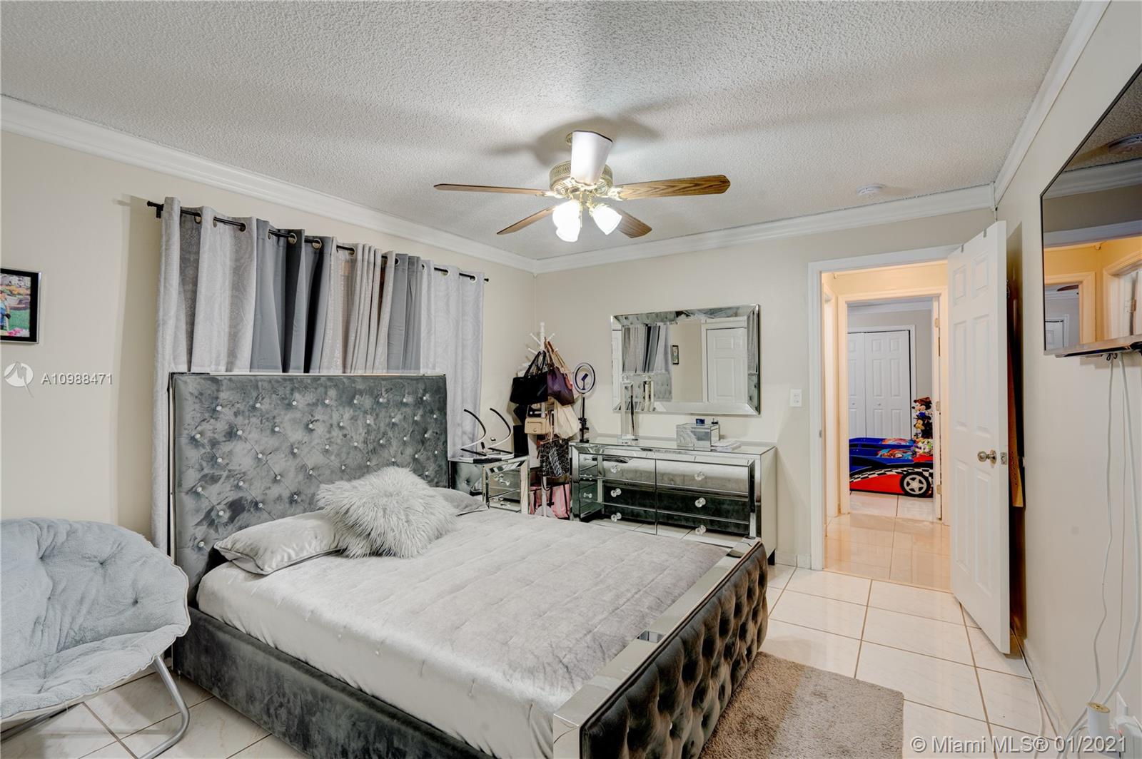 See details / 2102 sq. ft. $ 2021-01-25 0 Photo