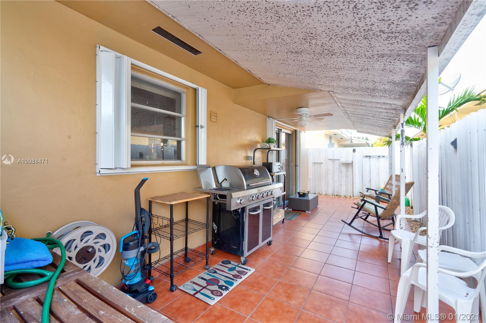 See details / 2102 sq. ft. $ 2021-01-25 0 Photo