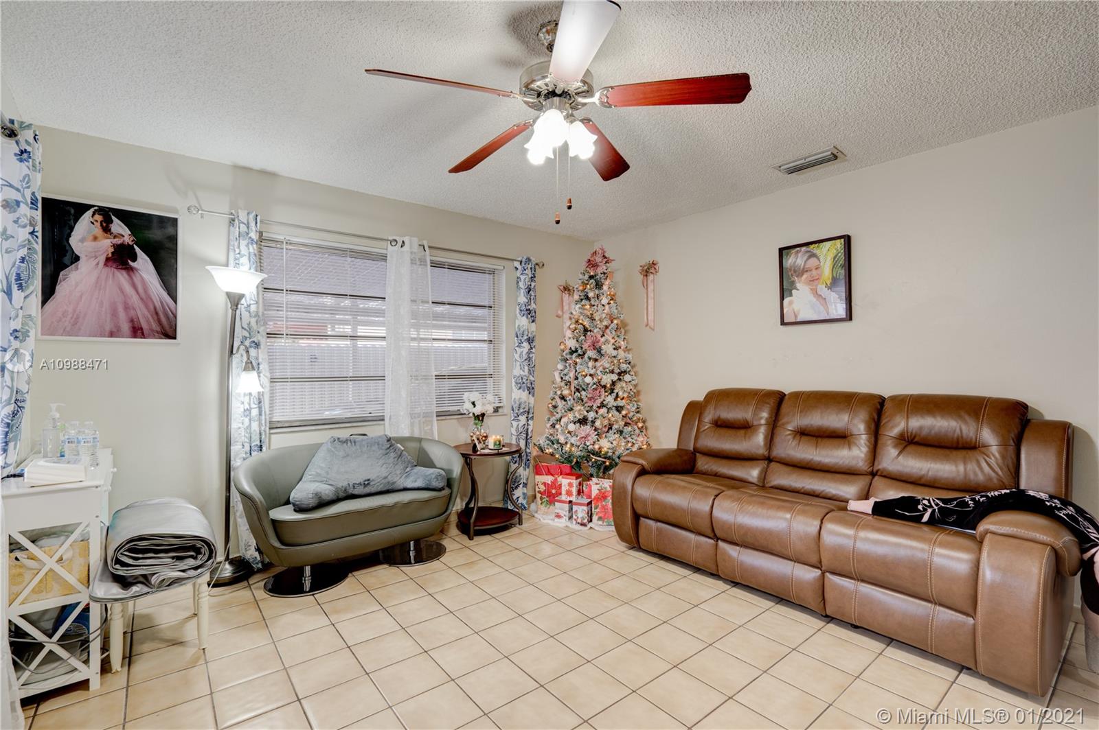 See details / 2102 sq. ft. $ 2021-01-25 0 Photo