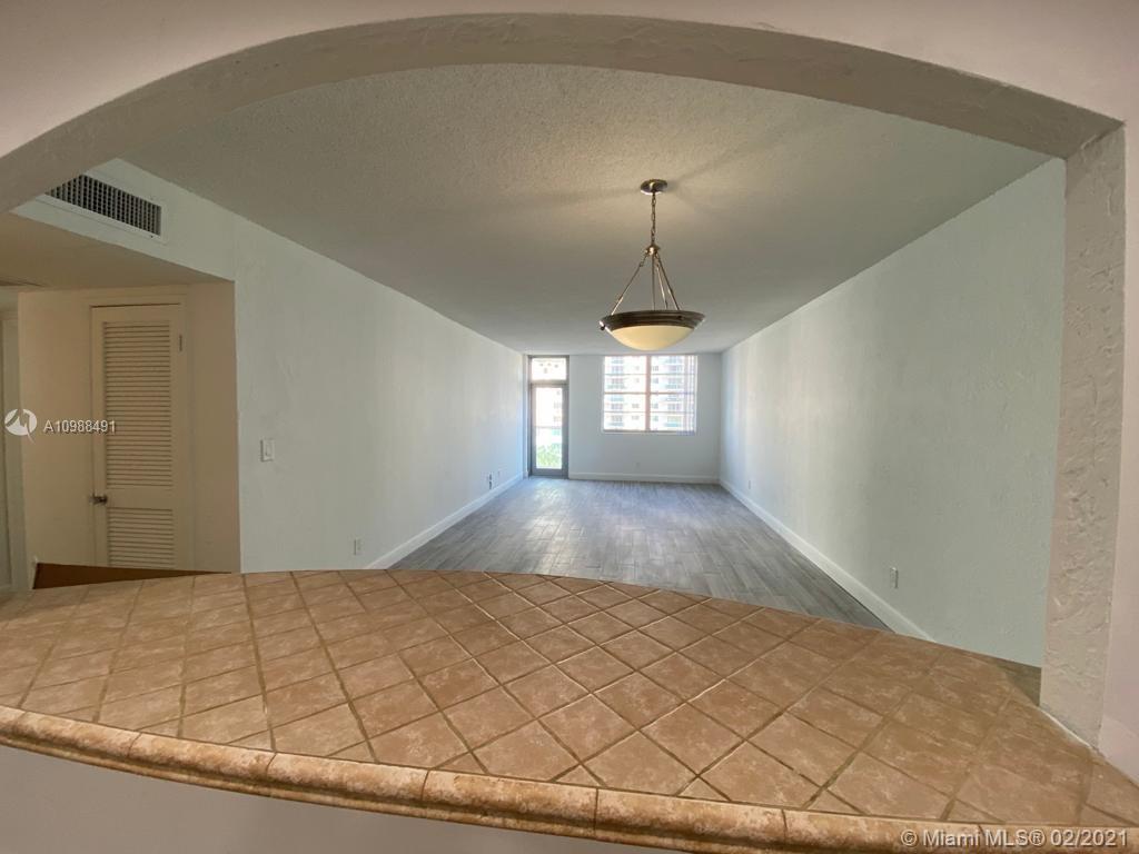 Photo of 19390 Collins Ave #614, Sunny Isles Beach, Florida, 33160 -