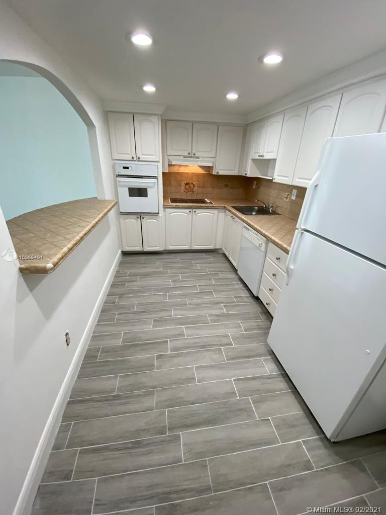 Photo of 19390 Collins Ave #614, Sunny Isles Beach, Florida, 33160 -
