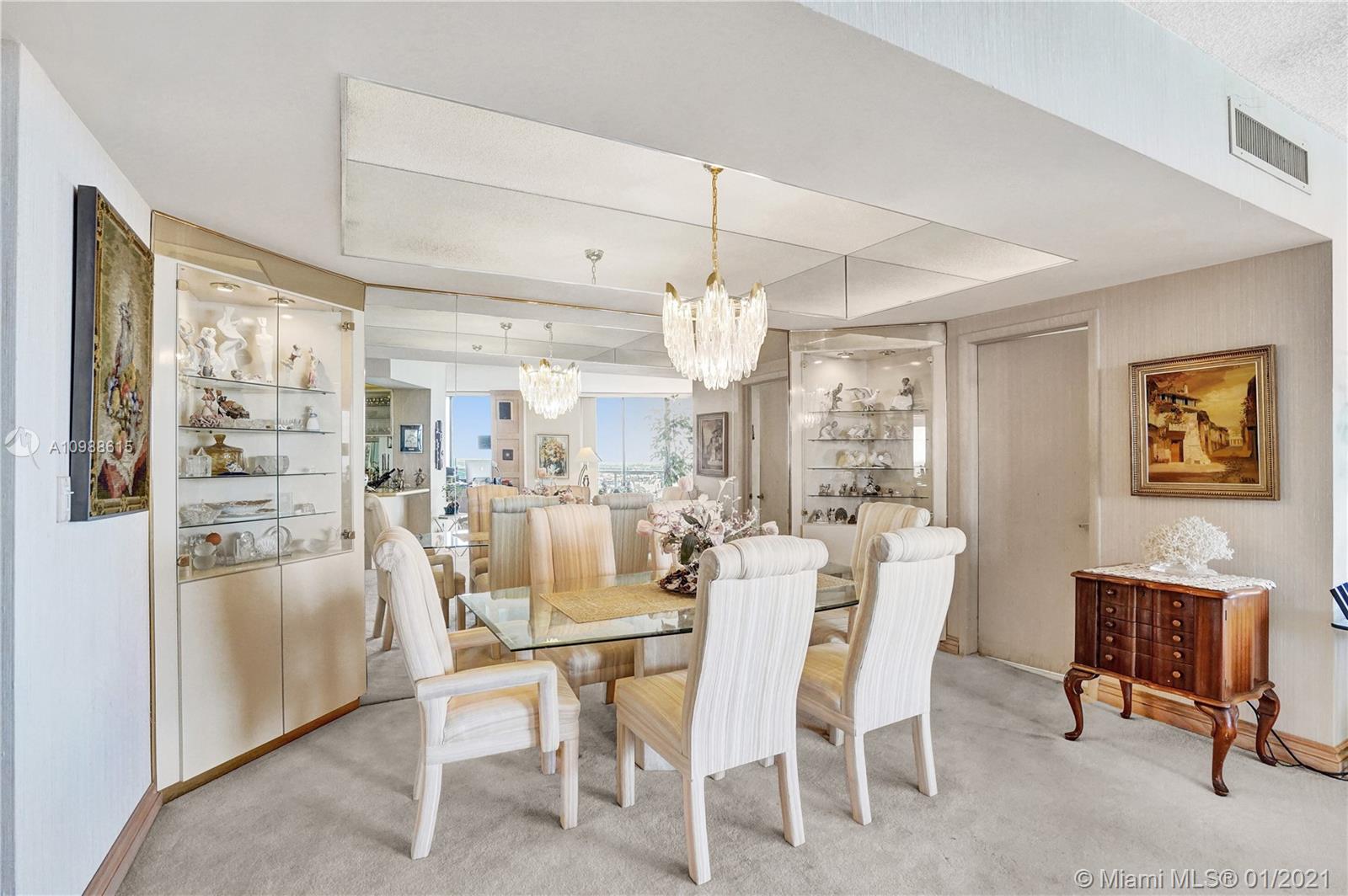 Photo of 20281 Country Club Dr #2407, Aventura, Florida, 33180 - Spacious dinning room.