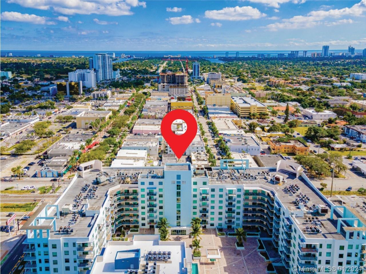 Excellent Location, steps to Downtown Hollywood, and short ride to the Beach