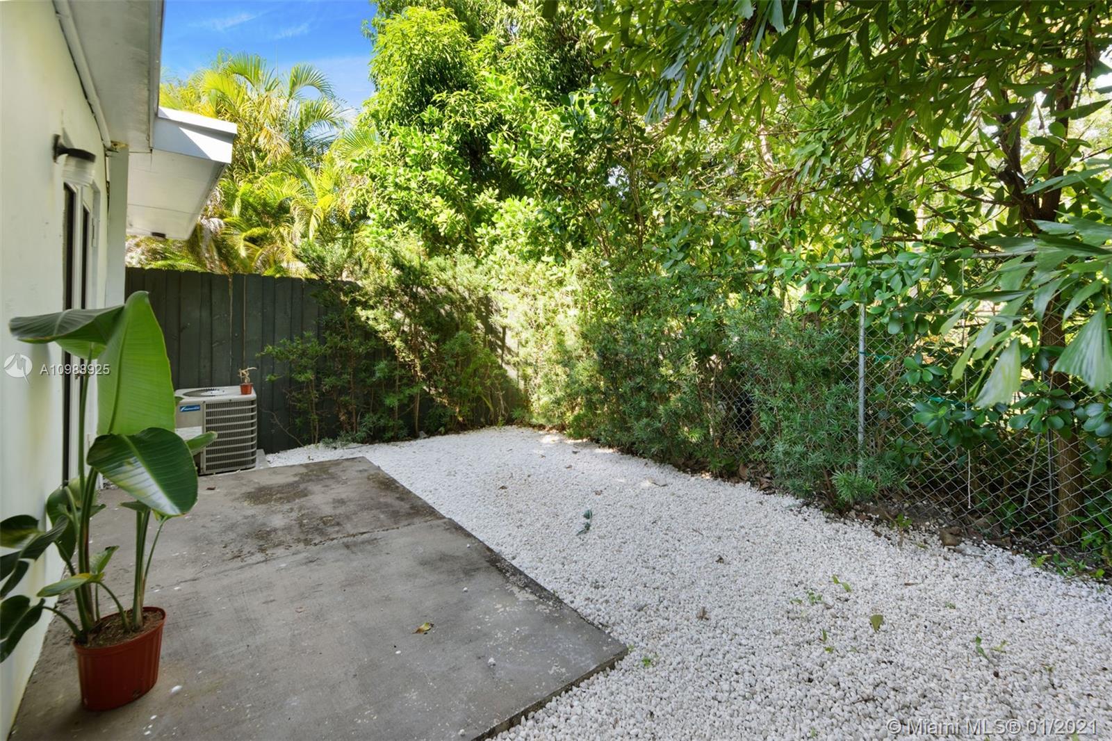 See details / 2389 sq. ft. $ 2021-01-25 0 Photo